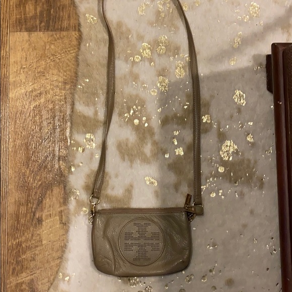 Tory Burch Handbags - Tory Burch crossbody bag